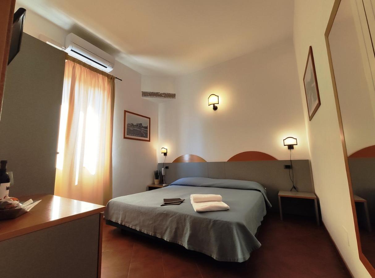 Locanda Menabuoi Donoratico Exterior photo